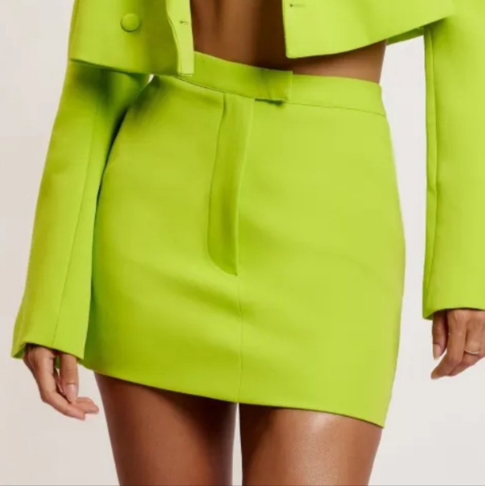 Meshki Josie Crepe Mini Skirt Lime Green